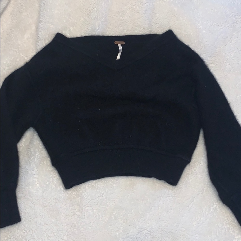 Long sleeve sweater crop top